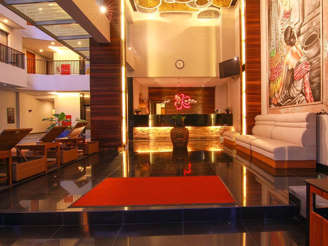 Ping Hotel Семиняк Екстериор снимка