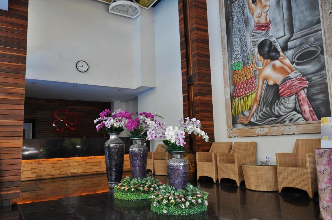 Ping Hotel Семиняк Екстериор снимка